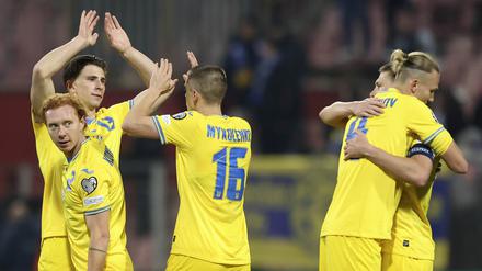 Im Play-off-Halbfinale gegen Bosnien drehten die Ukrainer spät einen 0:1-Rückstand.