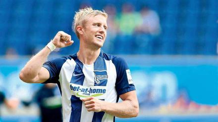 Per Skjelbred, 29, kam im Jahr 2013 vom Hamburger SV zu Hertha BSC. Der Mittelfeldspieler ist Kapitän der norwgischen Nationalmannschaft. 