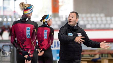 Jan van Veen soll die deutschen Eisschnellläufer wieder in die Spur bringen.