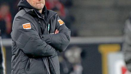 Bremens Trainer Thomas Schaaf ahnt, dass es einige Zeit dauern wird, bis seine Mannschaft sich mit den Gepflogenheiten des Abstiegskampfes zurechtfindet.