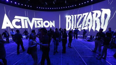 Microsoft übernimmt in einem fast 70 Milliarden Dollar schweren Deal den großen Videospieleanbieter Activision Blizzard.