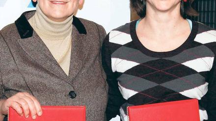 Fischer-Lichte mit Nachwuchspreisträgerin Marianne Maertens. Foto: Davids/Darmer