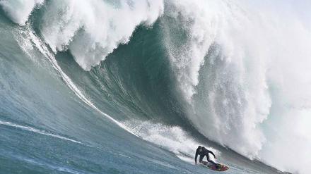 Das freut nur Surfer - große Brecher werden im Zuge der Klimaerwärmung häufiger.