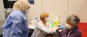 Insgesamt gibt es laut Gesundheitsministerium noch 36 Impfstellen in Brandenburg.