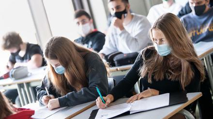 In Berlins Schulen wurde die Maskenpflicht bis Anfang Oktober verlängert.