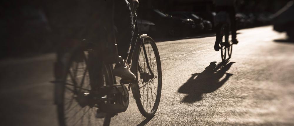 Der 18-jährige Autofahrer flüchtete in Wilmersdorf nach einem Verkehrsunfall, bei dem ein Radfahrer verletzt wurde. 