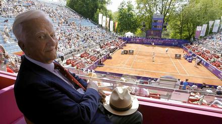 Mit 88 Jahren noch beim Tennis: Richard von Weizsäcker 2008 bei den German Open im Tennis im Steffi-Graf-Stadion.
