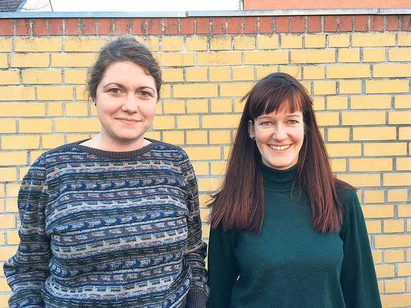 Back for good. Carolin Schönwald (l.) und Lea Nitz wollen zu Modernisierern ihrer kleinen Heimatstadt werden.