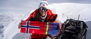 Kristin Harila auf einem Berggipfel im April 2023