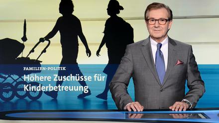 Die "Tagesschau" - hier im Bild mit Chefsprecher Jan Hofer - ist die Nachrichtensendung mit der höchsten Zuschauerzahl. Nach Meinung von Sachsen-Anhalts Medienminister Rainer Robra sollte es künftig nur noch einen nationalen Sender geben: das ZDF.