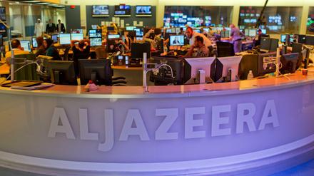 Wirklich der Wahrheit verpflichtet? Aktham Suliman sieht Al Dschasira (im Bild die englische Schreibweise) mit Sitz in Katar als einen Nachrichtensender, der mehr und mehr Märchen verbreitet. 