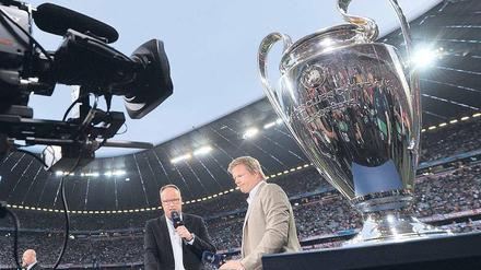 Sechs Jahre lang gehörte die Analyse der Champions-League-Begegnungen durch ZDF-Moderator Oliver Welke (links) und Oliver Kahn zum festen Ritual. An diesem Samstag bewerten der Ex-Nationaltorwart und Jochen Breyer den Spielverlauf. 