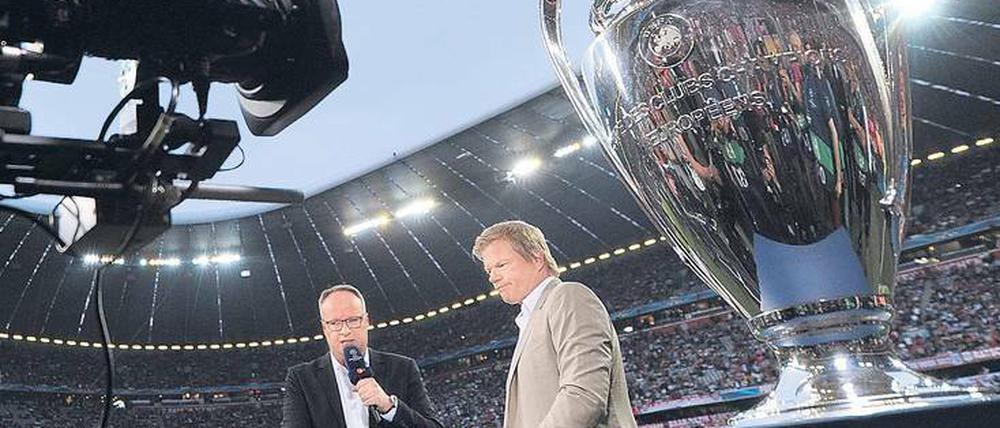 Sechs Jahre lang gehörte die Analyse der Champions-League-Begegnungen durch ZDF-Moderator Oliver Welke (links) und Oliver Kahn zum festen Ritual. An diesem Samstag bewerten der Ex-Nationaltorwart und Jochen Breyer den Spielverlauf. 