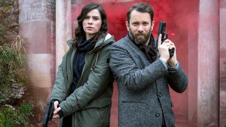 Kira Dorn (Nora Tschirner) muss im Neujahrs-"Tatort" mit dem Titel "Der feine Geist" weitgehend alleine ermitteln. Ihr Kollege und Ehemann Lessing (Christian Ulmen) wird angeschossen. 