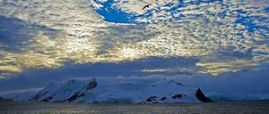 In der Antarktis droht ein rasches Abschmelzen der Gletscher - und ein Anstieg des Meeresspiegels auf bis zu vier Metern.