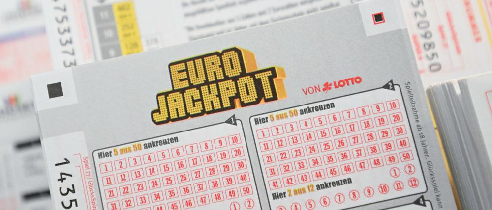 Tippscheine für das Glücksspiel Euro Jackpot.