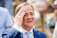 Am Auftritt von Ex-Kanzlerkandidat Armin Laschet (CDU) an der Glienicker Brücke hatte sich die Kritik entzündet