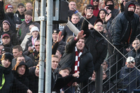 Beim Spiel BFC Dynamo gegen den SV Babelsberg 03 im Oktober zeigt mindestens ein BFC-Fan nach Spielabpfiff den Hitlergruß.