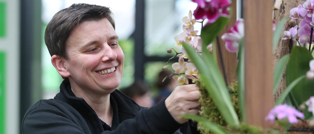 Ivonne Bartsch-Kiesant ist Chef-Gärtnerin in der Biosphäre und ist auch für die Orchideenpracht der Tropenhalle verantwortlich.