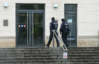 Am Freitagmittag gab die Polizei Entwarnung: Im Justizzentrum wurde kein verdächtiger Gegenstand gefunden.