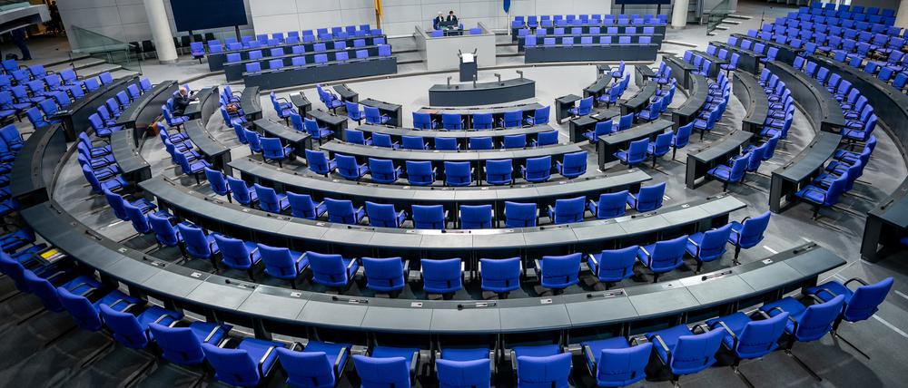 Wie viele sollen es sein im Rund des Bundestags?