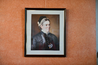 Christlich-sozial engagiert: Constance von Zieten. Das Bildnis hängt im Café Cosntance.