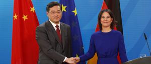 Außenministerin Annalena Baerbock und ihr chinesischer Amtskollege Qin Gang. 
