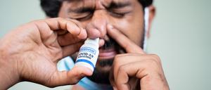 Im vergangenen Jahr wurden bereits zwei Präparate zur Impfung über die Nase in Indien und China zugelassen, die auf abgeschwächten Adenoviren beruhen.