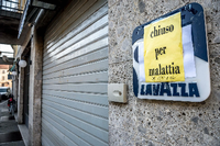 Apotheke in Codogno – der Ort in Norditalien gleicht einer Geisterstadt.