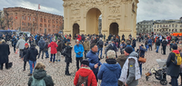 Am vergangenen Samstag trafen sich viele Corona-Skeptiker zuerst am Brandenburger Tor.