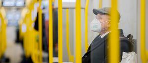 Bald sind wohl keine Masken mehr in Berliner U-Bahnen zu sehen.