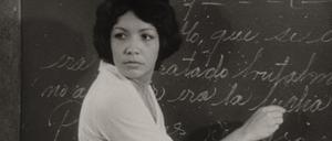 Die Lehrerin Yolanda, gespielt von Yolanda Cuéllar, setzt sich in „De cierta manera“ für die Kinder in Havannas Armenvierteln ein. 
