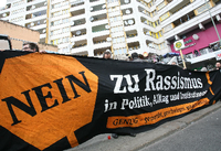 Teilnehmer einer Demonstration gegen Rassismus (Archivbild).