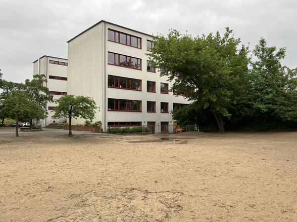 An dieser Stelle soll die Ludwig-Renn-Grundschule in Eiche mit Modulbauten erweitert werden.