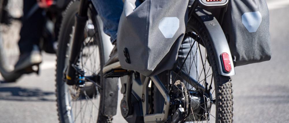 Eine E-Bike-Fahrerin wurde in Potsdam gestoppt, weil sie zu schnell unterwegs war.