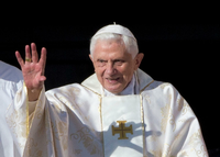 Fehlverhalten in mehreren Fällen: Ein neues Gutachten belastet den emeritierten Papst Benedikt schwer. Foto: Andrew Medichini/AP/dpa