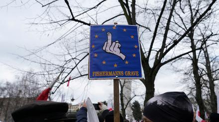 Frust auf die EU bei einem Bauernprotest in Warschau