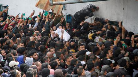 Große Not herrscht in Gaza. Hunderttausende sind auf Hilfe angewiesen. 