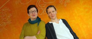 Die neue Leiterin Rebecca Weis (rechts) und ihre Vorgängerin Claudia Krönke im Geburtshaus „Apfelbaum“.