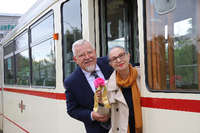 In einer solchen Gotha-Tram haben sich Lutz und Marlene Hannemann 1967 kennengelernt.