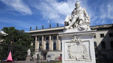 Ein Dozent der Humboldt-Universität Berlin steht im Verdacht, über zwei Jahrzehnte Studentinnen verbal belästigt zu haben. 