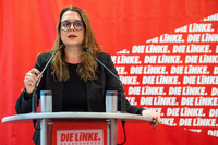 Anja Mayer, die Landesvorsitzende der Partei Die Linke beim Landesparteitag in Potsdam.