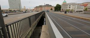 Die Lange Brücke in Potsdam.
