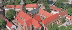 Luftbildaufnahme vom Dom in Brandenburg an der Havel.