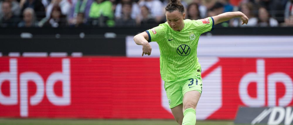 Noch ist es fraglich, ob die verletzte Abwehrchefin Marina Hegering für den VfL Wolfsburg beim Endspiel in der Champions League antreten kann.