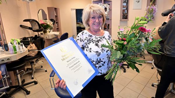Friseurmeisterin Marlies Wilke aus der Dortustraße feierte ihren Goldenen Meisterbrief.