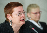 Martina Weyrauch, Leiterin der Landeszentrale für politische Bildung, hat für ihren Kollegen in Dresden kein Verständnis.