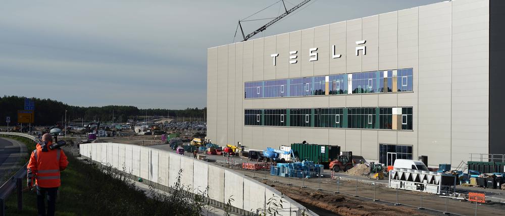 Seit März 2022 stellt Tesla in seiner einzigen europäischen Autofabrik in Grünheide in Berlin Elektrofahrzeuge her (Symbolbild).