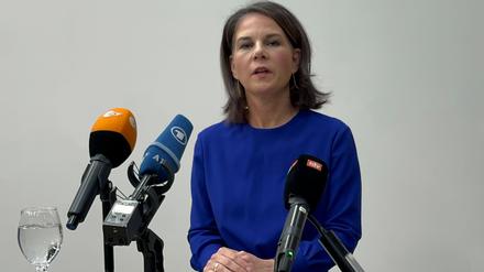Annalena Baerbock (Bündnis 90/Die Grünen), Bundesaußenministerin, gibt zum Abschluss des Nahost-Gipfels eine Pressekonferenz.