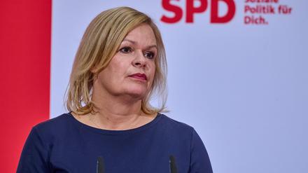 Nancy Faeser Spitzenkandidatin Hessen bei einer Pressekonferenz der SPD im Berliner Willy-Brandt-Haus zu den Wahlergebnissen der Landtagswahlen in Hessen und Bayern. 